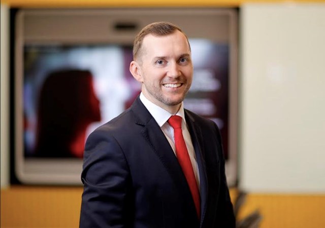 &Ocirc;ng Phillip Wright - Gi&aacute;m đốc cấp cao Khối nghiệp vụ ng&acirc;n h&agrave;ng HSBC Việt Nam