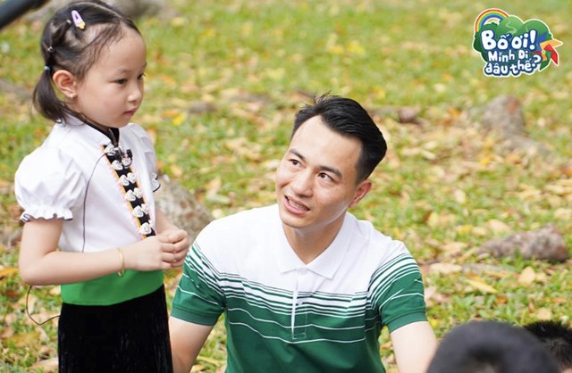 Bố ơi, m&#236;nh đi đ&#226;u thế? 2025 - H&#224;nh tr&#236;nh tập sự 1: Hỏi, kh&#243;c, cười - c&#225;c cặp bố con &#39;triệu view&#39; l&#224;m khuynh đảo Thảo Cầm Vi&#234;n S&#224;i G&#242;n - Ảnh 2