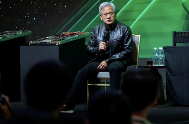 Jensen Huang - Gi&aacute;m đốc điều h&agrave;nh của&nbsp;Nvidia tại sự kiện Computex 2024.