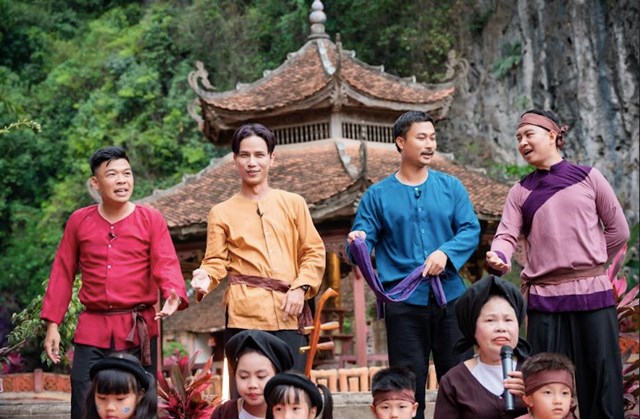 Bố ơi m&#236;nh đi đ&#226;u thế? 2025 - tập 9: D&#224;n cast mở mini concert tại đ&#236;nh l&#224;ng, Neko L&#234;, Trung Ruồi, Duy Hưng lần đầu h&#225;t xẩm - Ảnh 2