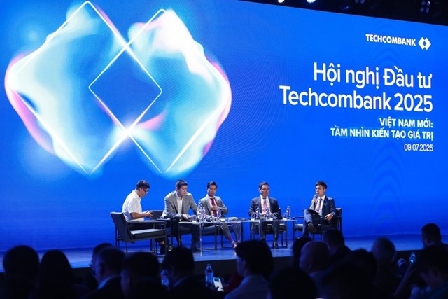 Techcombank Investment Summit 2025: Cầu nối giữa nh&#224; đầu tư v&#224; những kiến tạo gi&#225; trị tương lai - Ảnh 1