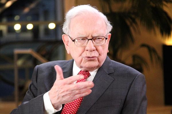 &Ocirc;ng Buffet cho rằng, sẽ rất kh&oacute; để chọn đ&uacute;ng cổ phiếu trong số h&agrave;ng ng&agrave;n lựa chọn tiềm năng.