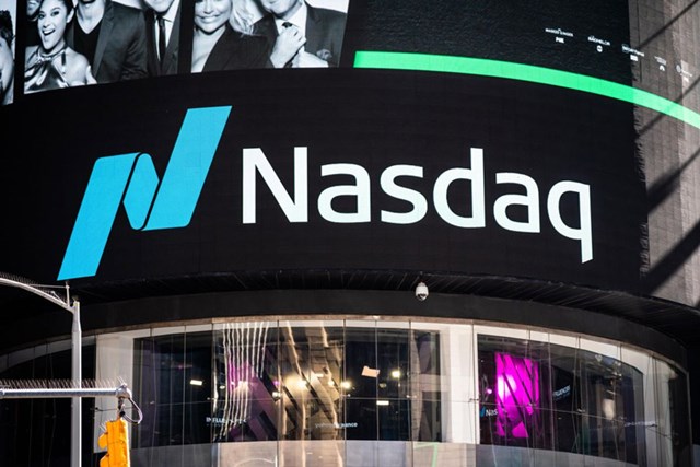 Muốn được ni&#234;m yết tr&#234;n s&#224;n chứng kho&#225;n Nasdaq như VinFast, doanh nghiệp phải thỏa m&#227;n điều kiện n&#224;o? - Ảnh 1