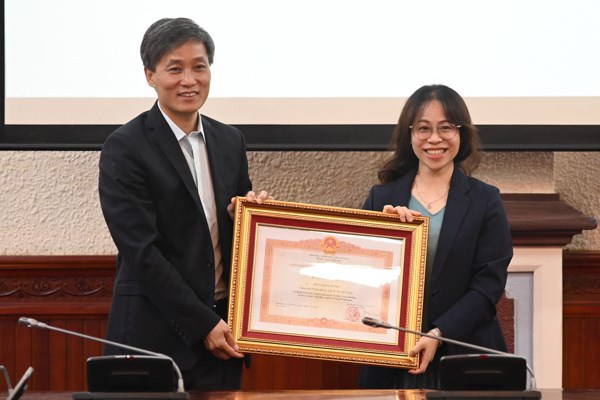 Khen thưởng c&#225;c tập thể, c&#225; nh&#226;n c&#243; th&#224;nh t&#237;ch trong giải quyết vụ kiện tranh chấp đầu tư quốc tế - Ảnh 5