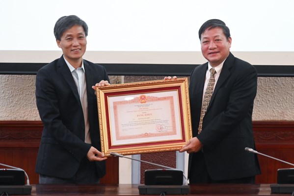 Khen thưởng c&#225;c tập thể, c&#225; nh&#226;n c&#243; th&#224;nh t&#237;ch trong giải quyết vụ kiện tranh chấp đầu tư quốc tế - Ảnh 6