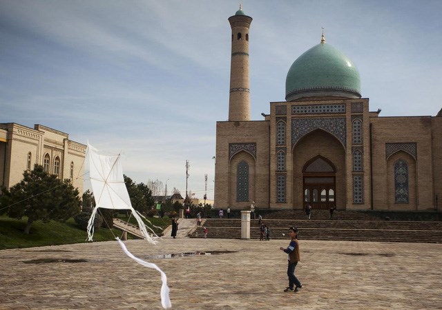 Taskhent, thủ đ&ocirc; của Uzbekistan xếp hạng thứ hai ngay sau Damascus. Ảnh Reuters