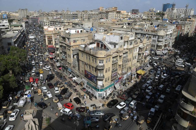 Karachi, th&agrave;nh phố lớn của Pakistan, nằm thứ 7 trong danh s&aacute;ch của EUI. Ảnh: AFP