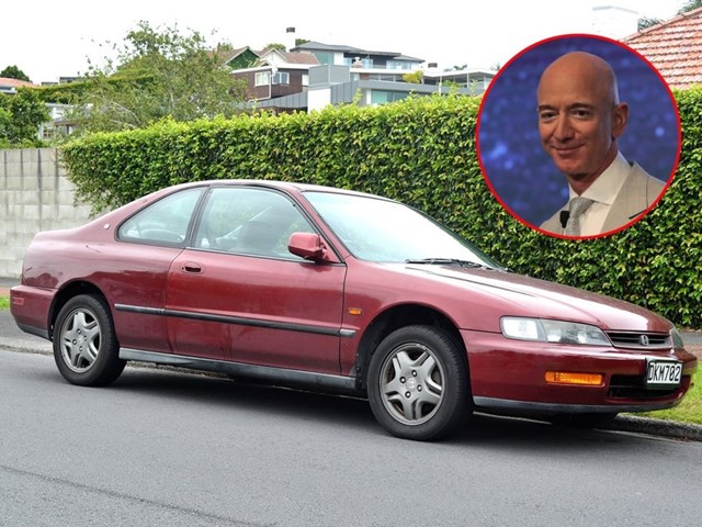 Chiếc Honda Accord 1996 của Jeff Bezos đang sở hữu.