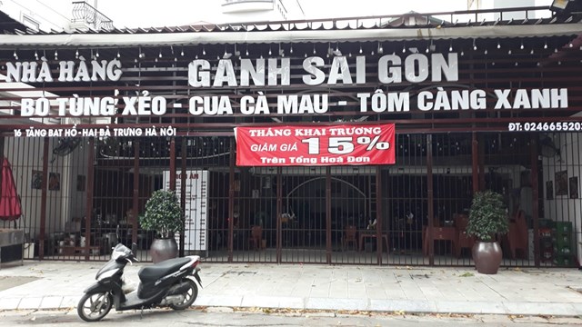 Đợt dịch lần n&agrave;y tiếp tục "gi&aacute;ng đ&ograve;n" v&agrave;o ng&agrave;nh kinh doanh dịch vụ, ăn uống...&nbsp;