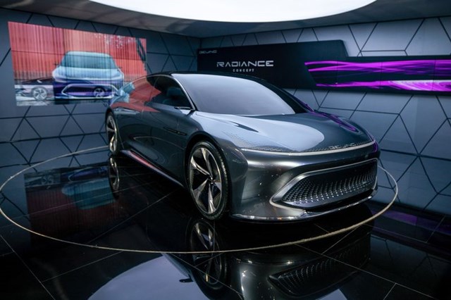 Tại triển l&atilde;m &ocirc; t&ocirc; Bắc Kinh 2020 mẫu xe điện Beijing Radiance concept đ&atilde; được giới thiệu với phạm vi hoạt động 800km v&agrave; sở hữu chế độ l&aacute;i tự động cấp độ thứ 4.