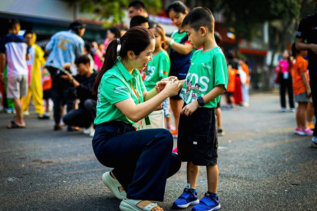 Vui hết m&#236;nh với đường đua Mastercard Kids Run 2024 - Ảnh 3