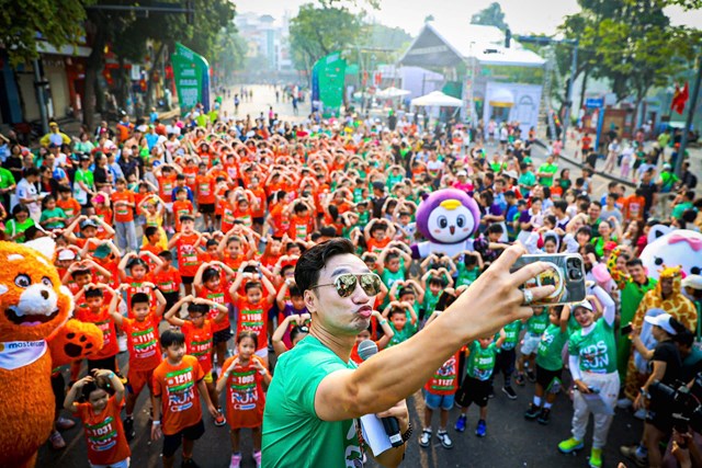 Vui hết m&#236;nh với đường đua Mastercard Kids Run 2024 - Ảnh 4