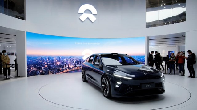 Nio ET7 - mẫu xe điện nội địa Trung Quốc ph&acirc;n kh&uacute;c hạng sang cạnh tranh trực tiếp với c&aacute;c mẫu xe cao cấp của Tesla cũng được giới thiệu tại triển l&atilde;m &ocirc; t&ocirc; Thượng Hải . Ảnh: Nikkei
