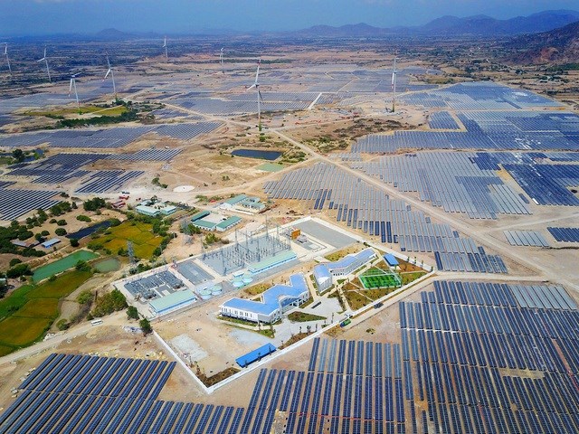 Dòng vốn nghìn tỷ đồng trợ lực cho cuộc chơi điện mặt trời của Trung Nam Group