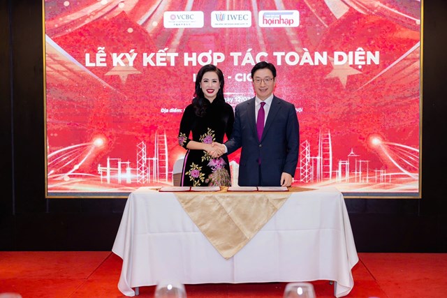 Hội đồng Nữ Doanh nh&acirc;n Quốc tế IWEC k&yacute; kết hợp t&aacute;c c&ugrave;ng&nbsp;CICON H&agrave;n Quốc.