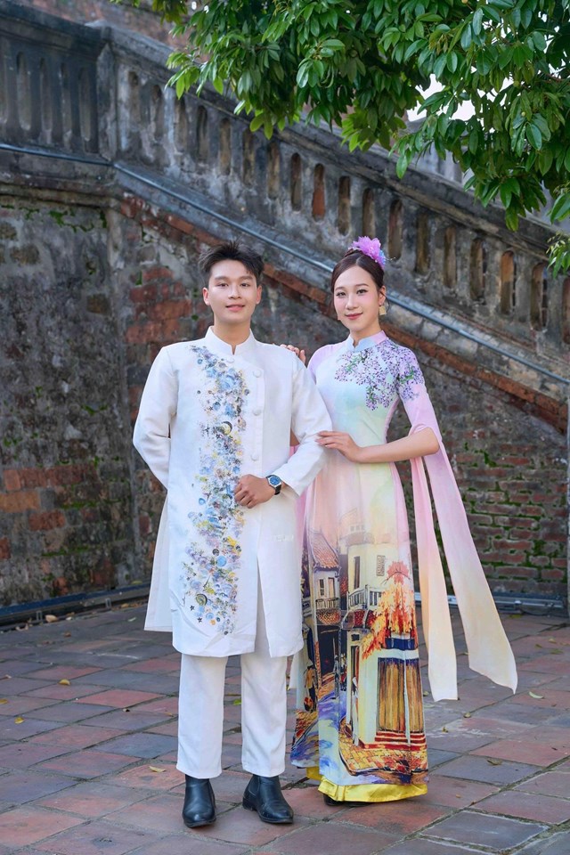 Ngắm &#225;o d&#224;i di sản “12 m&#249;a hoa H&#224; Nội” của NTK Ho&#224;ng Ly: Khi k&#253; ức nở hoa tr&#234;n từng t&#224; lụa - Ảnh 8