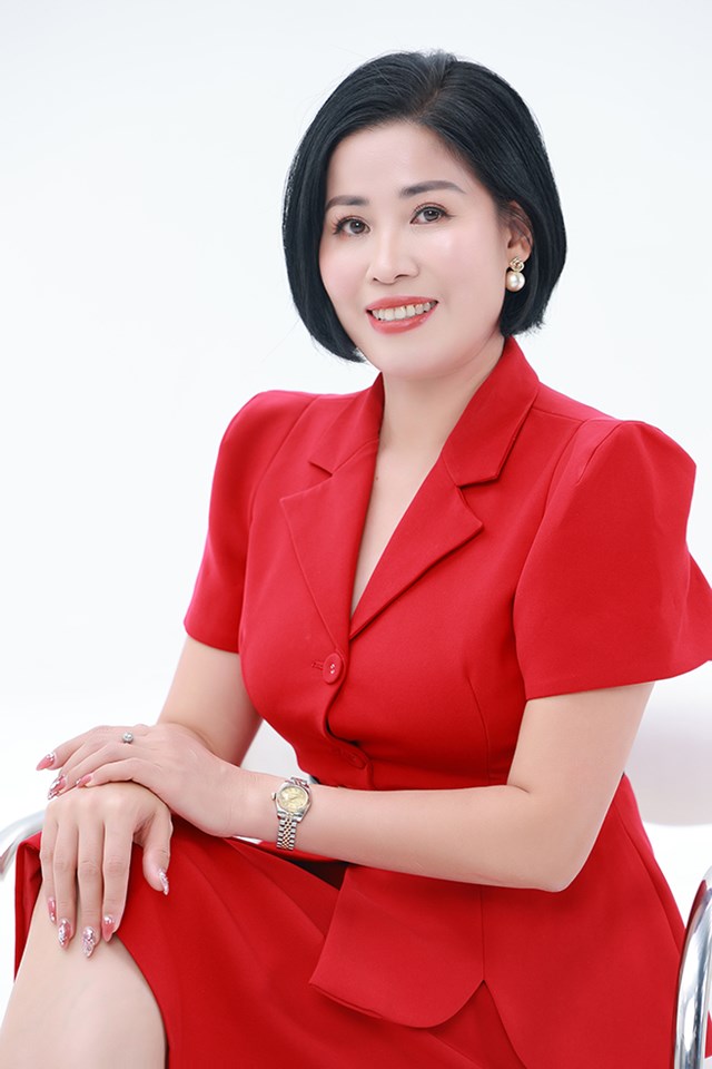 Nancy Ng&ocirc; Thị B&iacute;ch Quy&ecirc;n - Nh&agrave; s&aacute;ng lập H&agrave; Nội coaching Group.