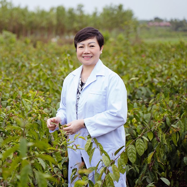 Nh&agrave; khoa học Nguyễn Phương Dung - Chủ tịch HĐQT C&ocirc;ng ty CP Thương mại Kiềm Saphia Pharma.