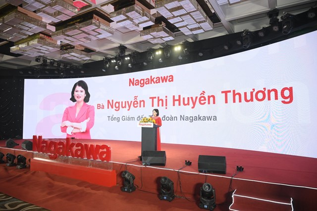 B&agrave; Nguyễn Thị Huyền Thương &ndash; Tổng Gi&aacute;m đốc Tập đo&agrave;n Nagakawa ph&aacute;t biểu tại sự kiện c&ocirc;ng bố lễ nhận diện thương hiệu mới