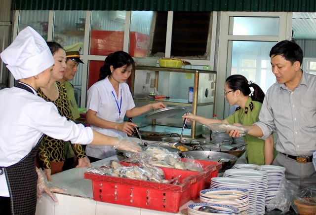 trong 9 tháng năm 2020, Hà Nội đã tổ chức 935 đoàn kiểm tra, thanh tra an toàn thực phẩm