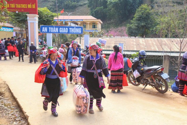 HNEW c&#249;ng đối t&#225;c mang “Xu&#226;n Y&#234;u thương” đến với người d&#226;n x&#227; Mồ Dề - Huyện M&#249; Cang Chải – Tỉnh Y&#234;n B&#225;i - Ảnh 6