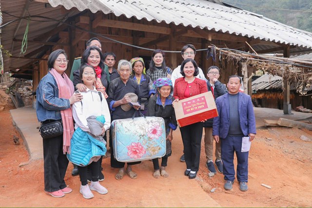 HNEW c&#249;ng đối t&#225;c mang “Xu&#226;n Y&#234;u thương” đến với người d&#226;n x&#227; Mồ Dề - Huyện M&#249; Cang Chải – Tỉnh Y&#234;n B&#225;i - Ảnh 5