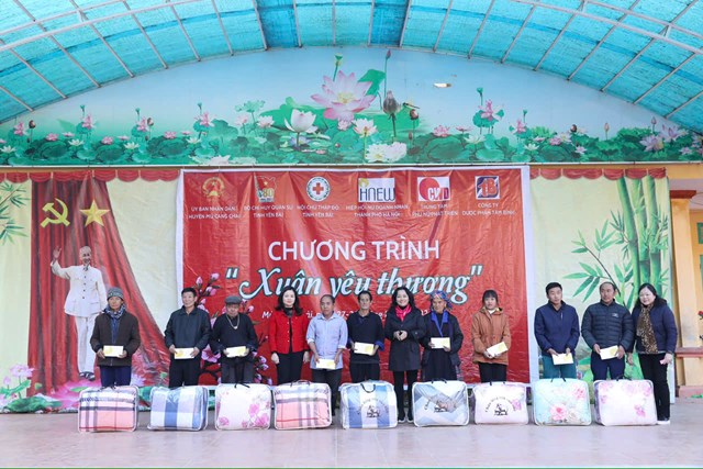 HNEW c&#249;ng đối t&#225;c mang “Xu&#226;n Y&#234;u thương” đến với người d&#226;n x&#227; Mồ Dề - Huyện M&#249; Cang Chải – Tỉnh Y&#234;n B&#225;i - Ảnh 4