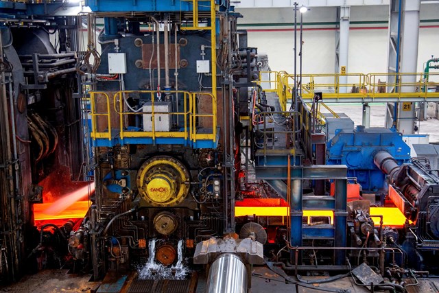 Sản lượng b&#225;n h&#224;ng th&#233;p H&#242;a Ph&#225;t đạt 2,6 triệu tấn trong Qu&#253; II/2025&#160;&#160; - Ảnh 1