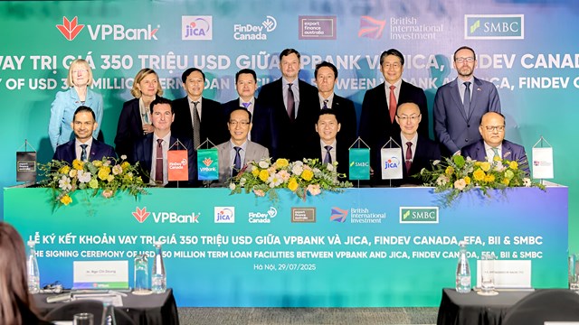 VPBank nhận khoản vay 350 triệu USD th&#250;c đẩy ph&#225;t triển bền vững - Ảnh 1