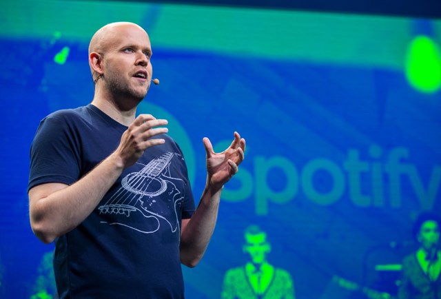 Với Daniel Ek, nh&agrave; đồng s&aacute;ng lập Spotify, việc đầu ti&ecirc;n khi thức dậy l&agrave; d&agrave;nh thời gian cho vợ con, kh&ocirc;ng phải c&ocirc;ng việc.