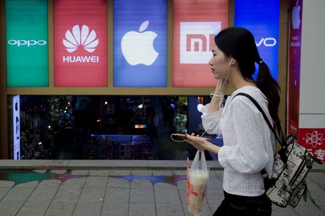 Thị trường smartphone tại Trung Quốc giảm thấp nhất trong 10 năm - Ảnh 1