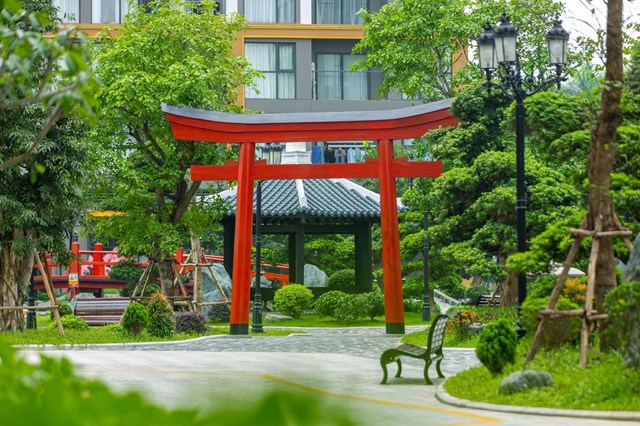 Vườn Nhật nội khu mang b&igrave;nh y&ecirc;n, may mắn, thịnh vượng cho cư d&acirc;n R1.01
