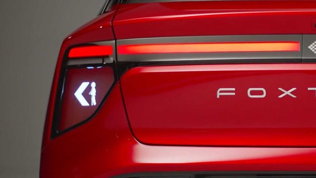 Đối t&#225;c sản xuất iPhone cho Apple tiếp tục giới thiệu xe cạnh tranh trực tiếp Tesla Model Y - Ảnh 3