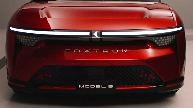 Đối t&#225;c sản xuất iPhone cho Apple tiếp tục giới thiệu xe cạnh tranh trực tiếp Tesla Model Y - Ảnh 1