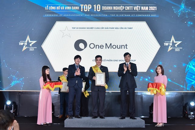 One Mount được vinh danh tại Top 10 doanh nghiệp CNTT Việt Nam 2021.