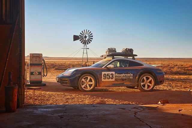 Porsche 911 Dakar sẽ l&agrave; giải ph&aacute;p cho những người muốn off-road tr&ecirc;n 911.