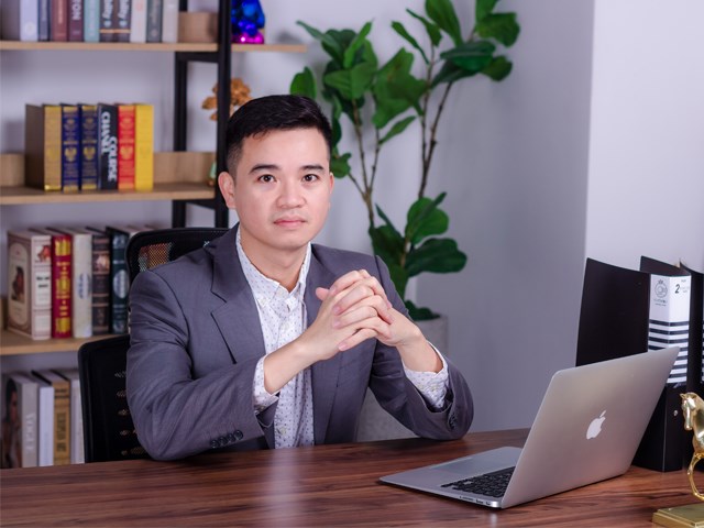 CEO Nguyễn Đ&igrave;nh Dương