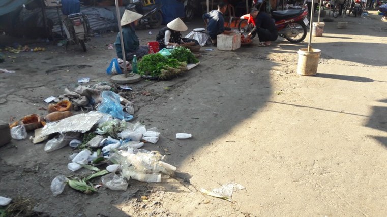 Giải pháp nào đảm bảo an toàn thực phẩm chợ dân sinh - Ảnh 1